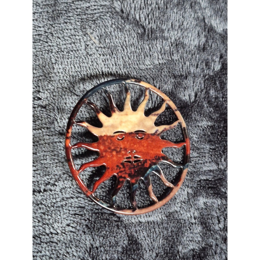 Vintage Celestial Sun Face Brooch Tortoise Shell Pattern Brown Amber Pin 2"